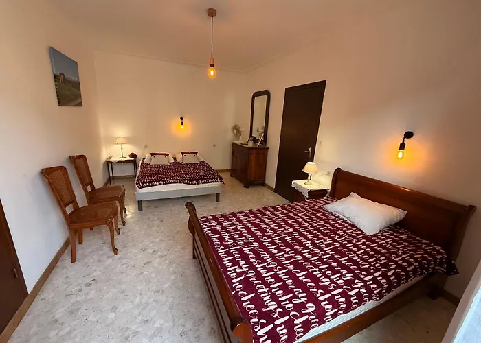 Estagel Дом отдыха *